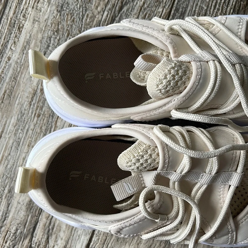 🌟Fabletics 🌟Brookside 🌟Performance
Sneaker, 9 - Picture 7 of 13